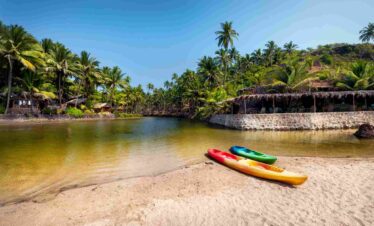 3N/4D North Goa Tour with 3 star Hotel/sightseeing with private cab